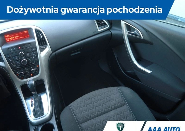 Opel Astra cena 35000 przebieg: 109766, rok produkcji 2013 z Kamień Krajeński małe 254